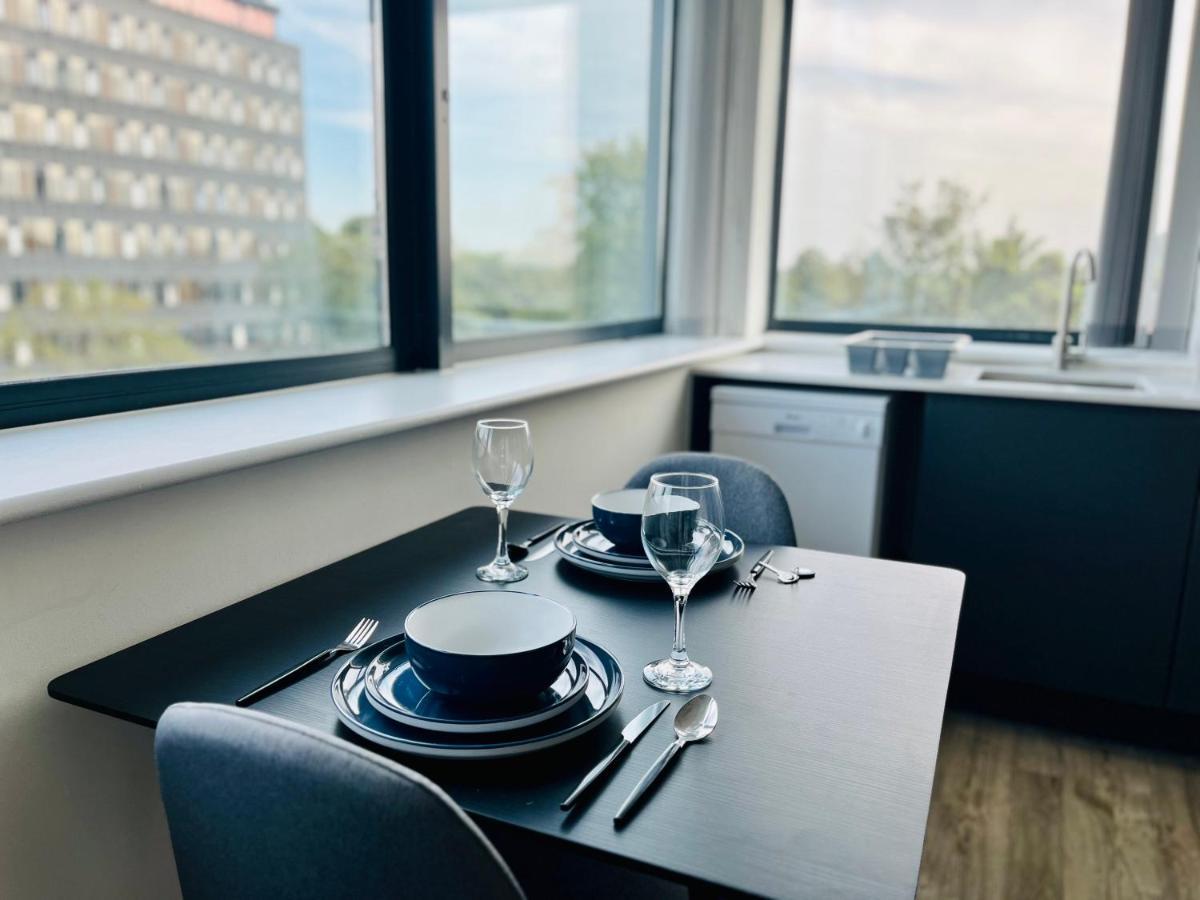 Stunning One Bedroom Apartment In Old Trafford 맨체스터 외부 사진